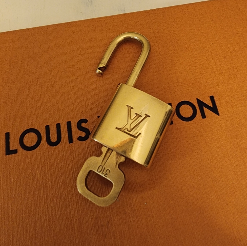 Louis Vuitton Lock & Key #310